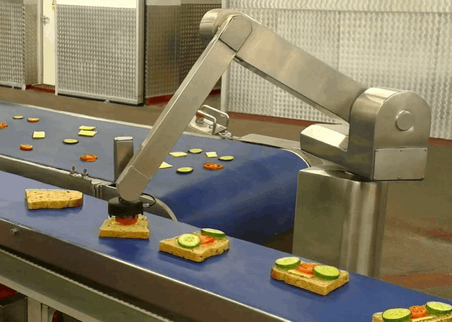 The GRAIL Robot assembling sandwiches